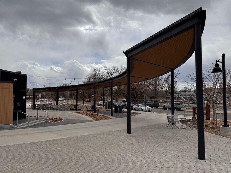 Outdoor curved steel park canopy complete shade structure